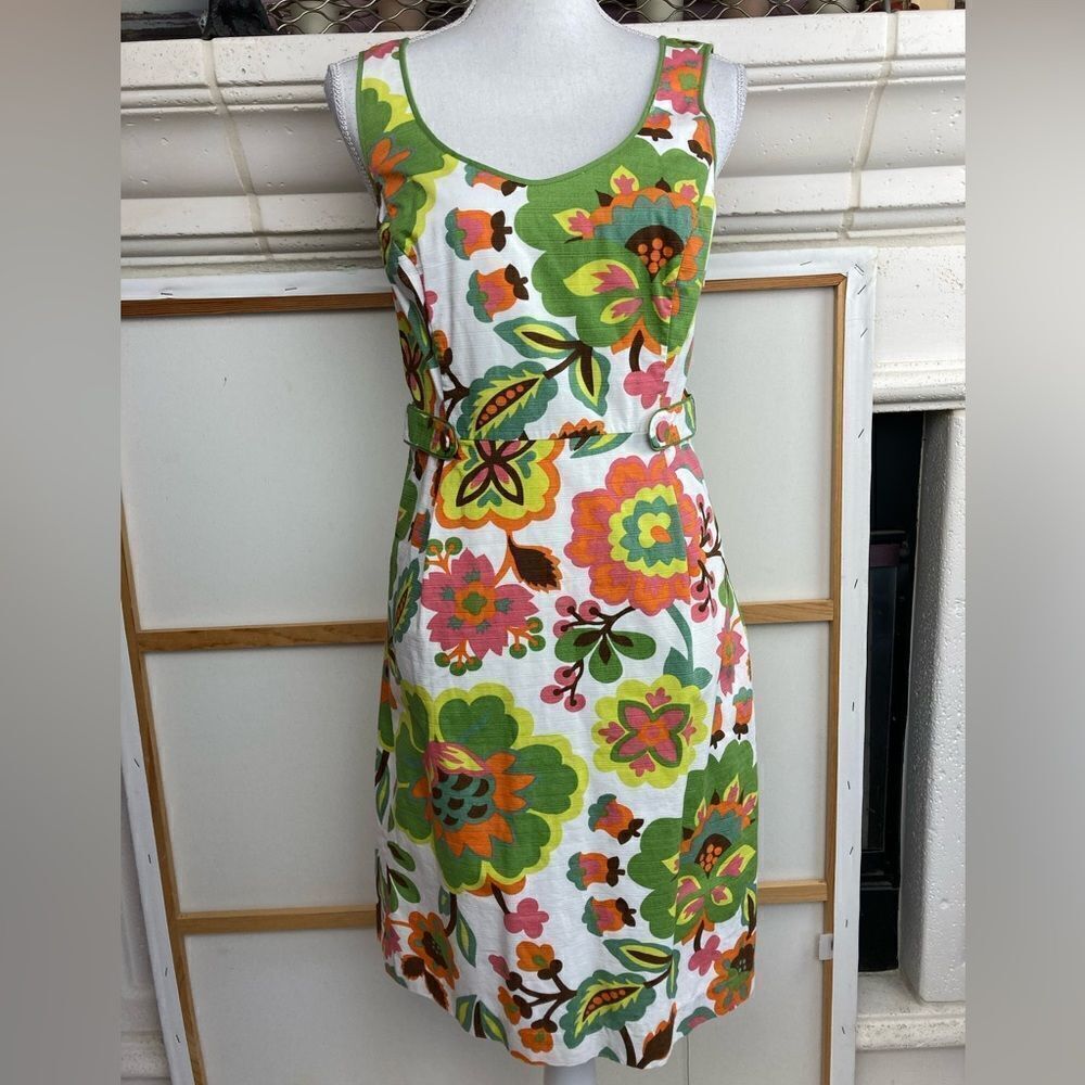 Boden gorgeous bright floral fitted dress gorgeous colors & cute waist detail